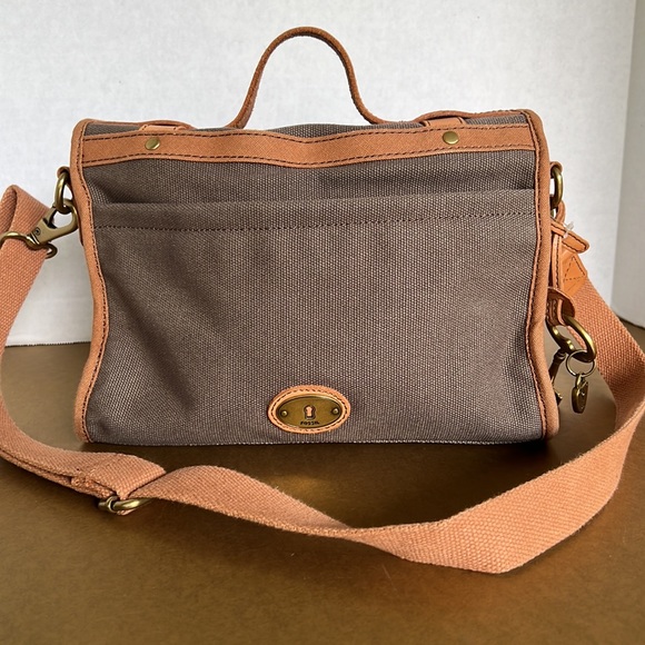 Fossil Olive Shoulder Bag - Picture 2 of 14